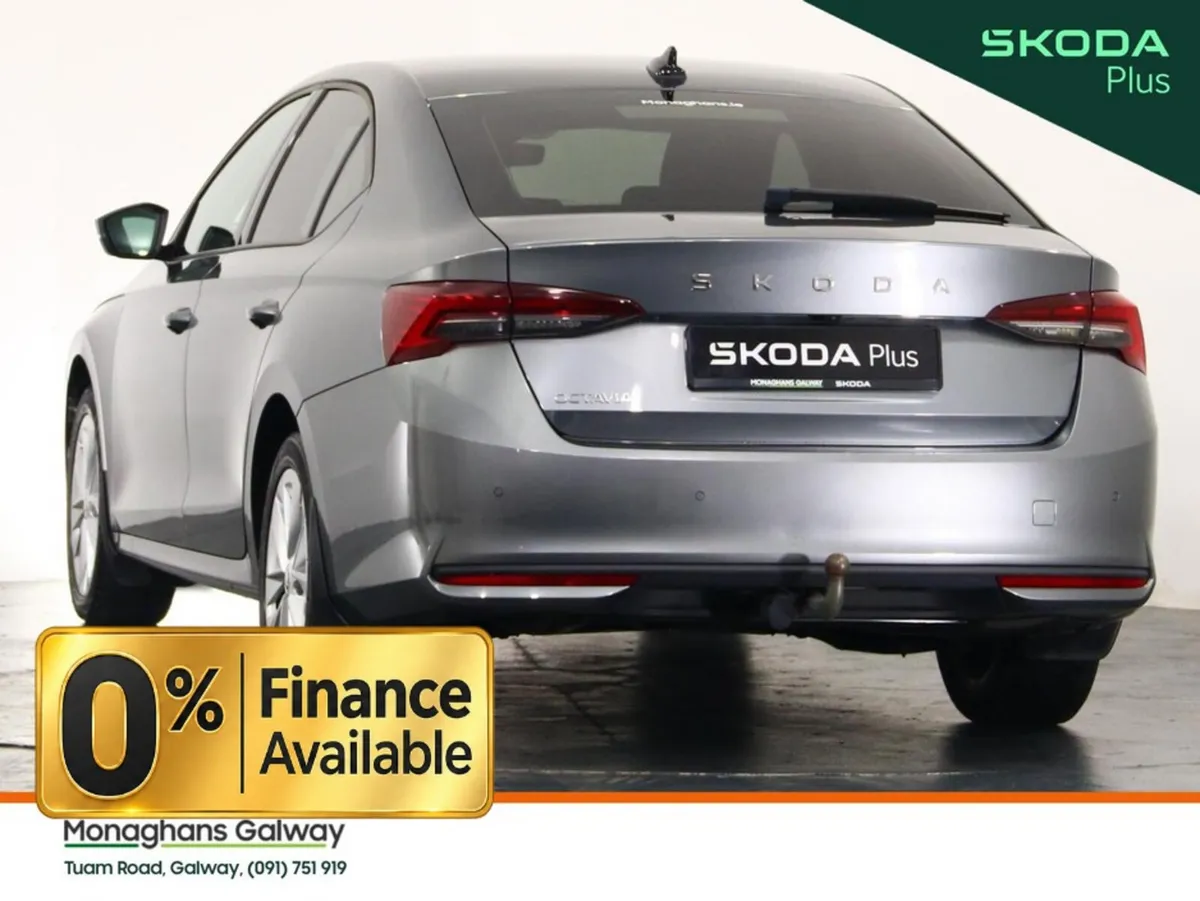 Skoda Octavia Hatchback, Diesel, 2024, Grey