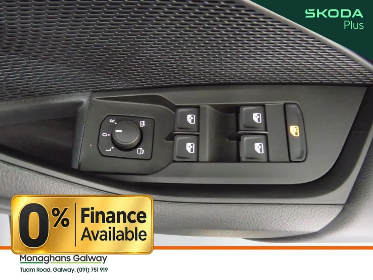 Skoda Octavia Hatchback, Diesel, 2024, Grey