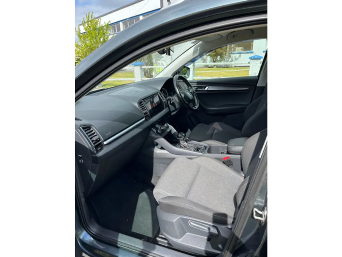 Skoda Karoq Estate, Diesel, 2021, Grey