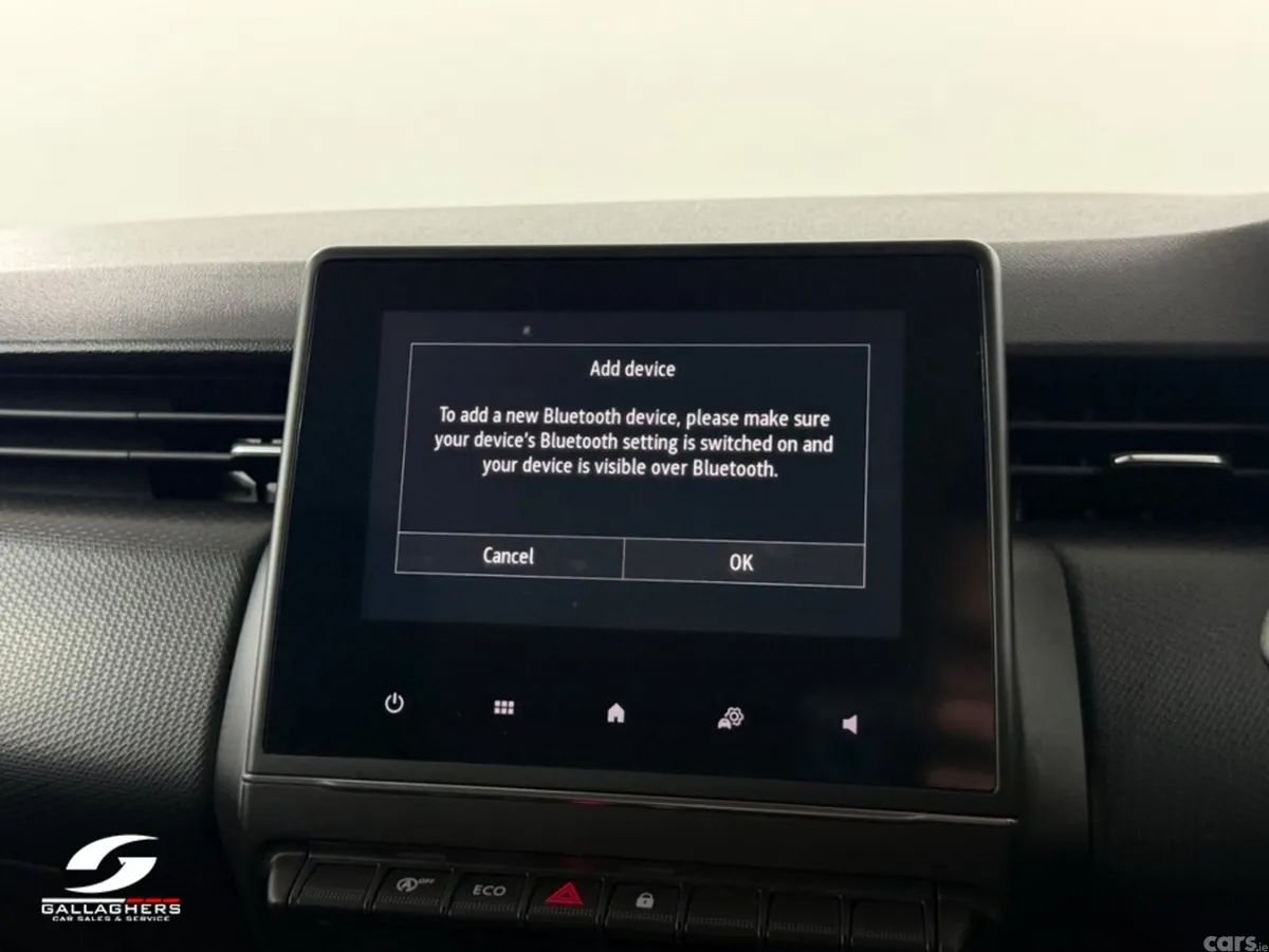 Renault Clio Hatchback, Petrol, 2022, Black