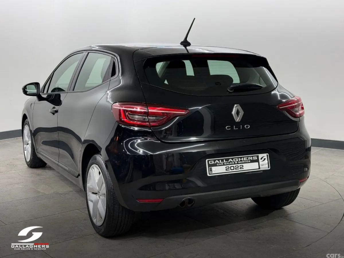 Renault Clio Hatchback, Petrol, 2022, Black