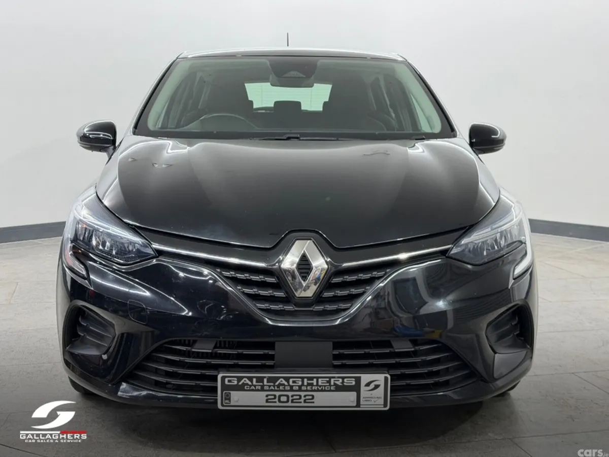 Renault Clio Hatchback, Petrol, 2022, Black