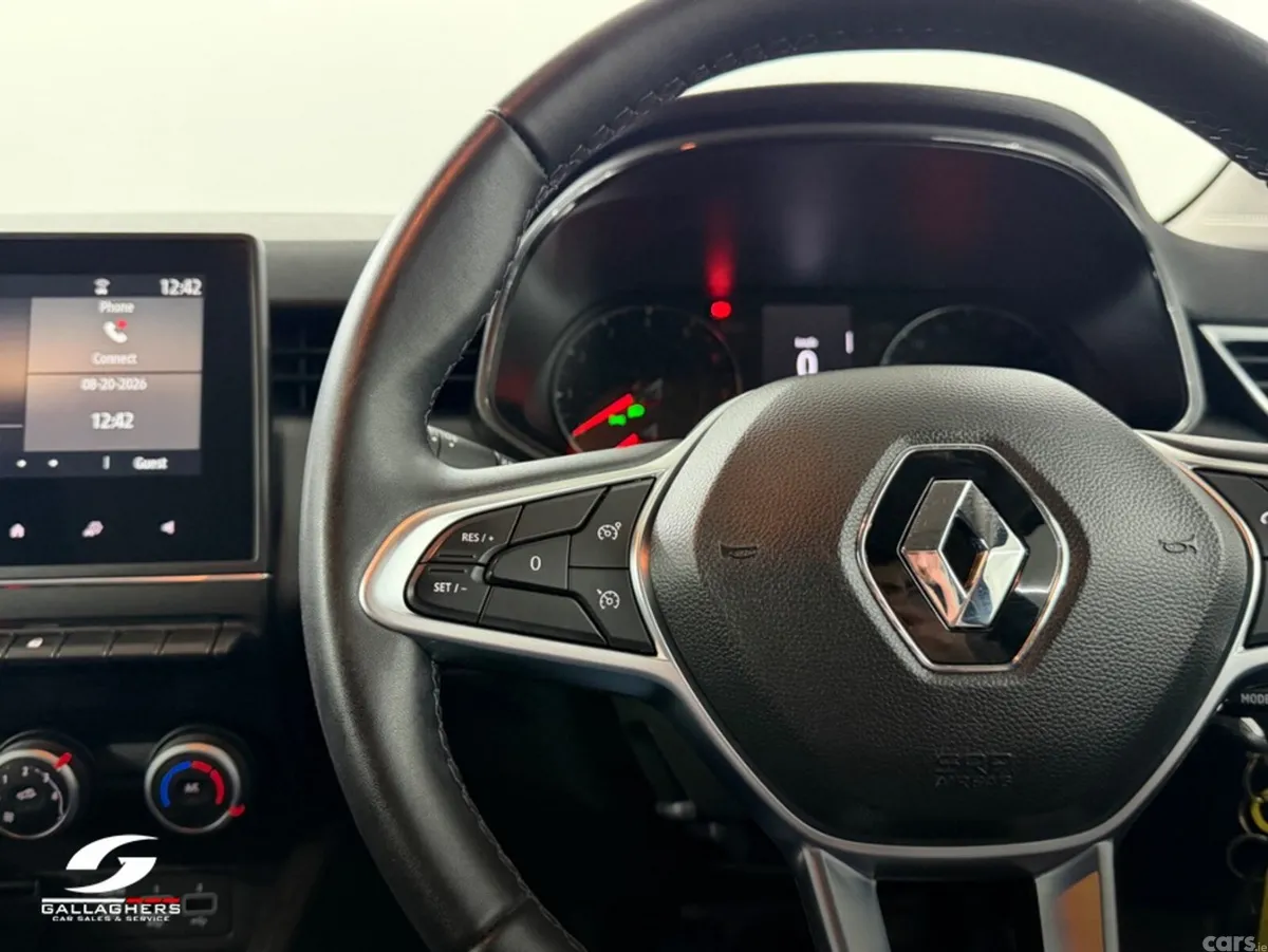 Renault Clio Hatchback, Petrol, 2022, Black