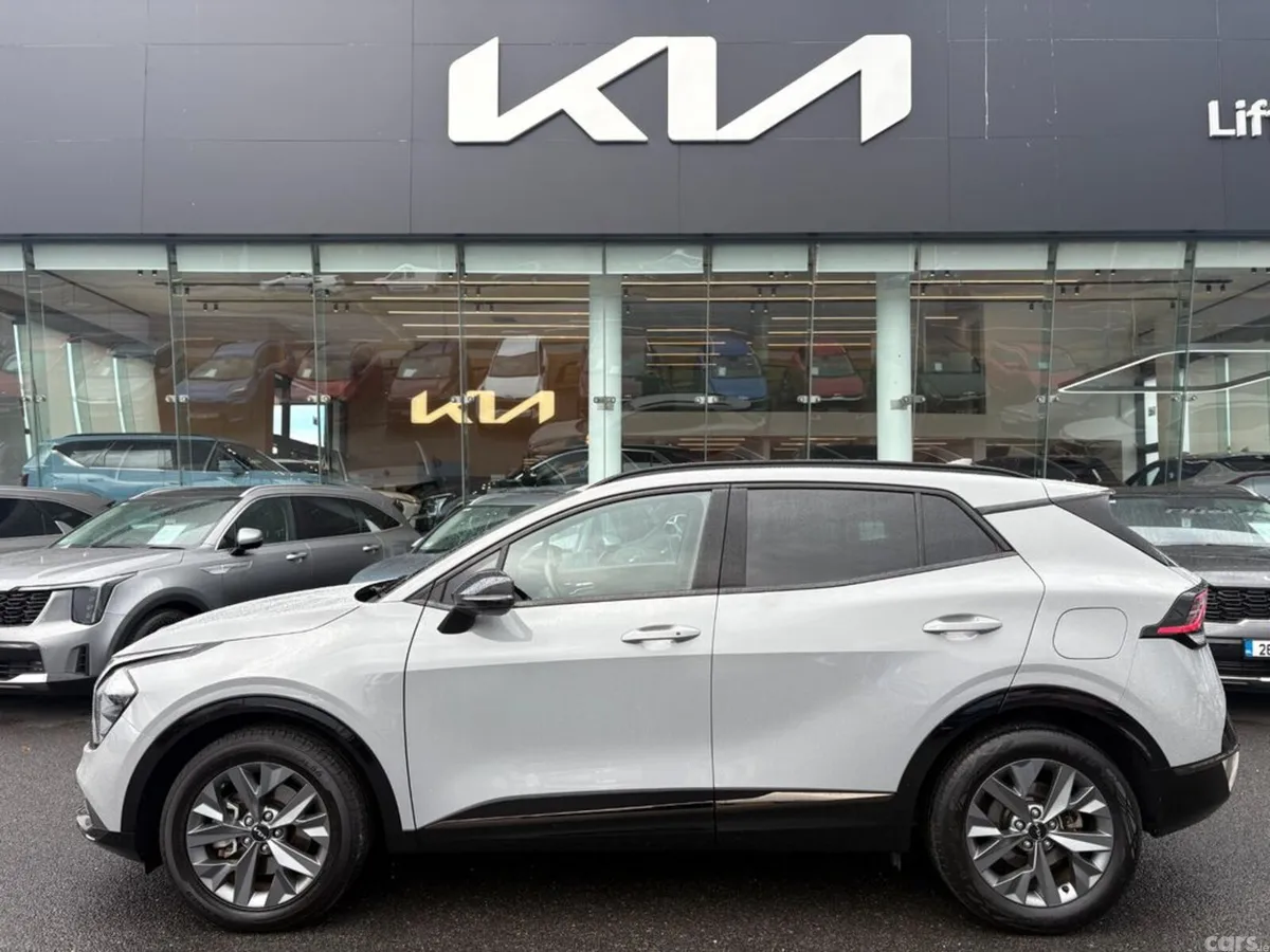 Kia Sportage MPV, Petrol Hybrid, 2024, Grey