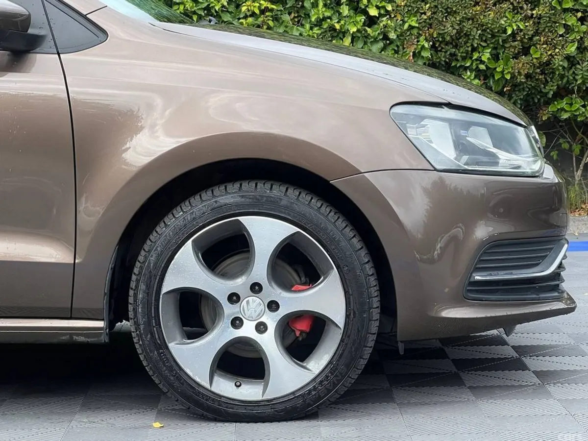 Volkswagen Polo Hatchback, Petrol, 2016, Brown
