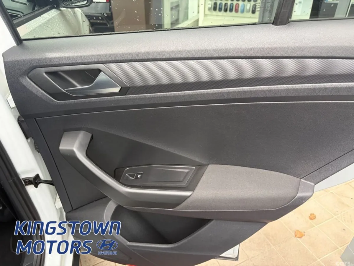 Volkswagen T-Roc Estate, Petrol, 2020, White