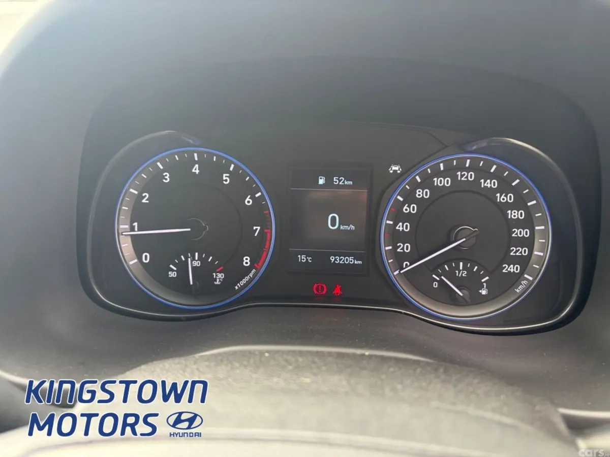 Hyundai KONA MPV, Petrol, 2019, Red