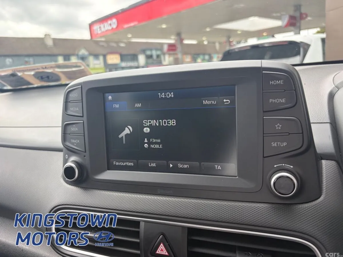 Hyundai KONA MPV, Petrol, 2019, Red