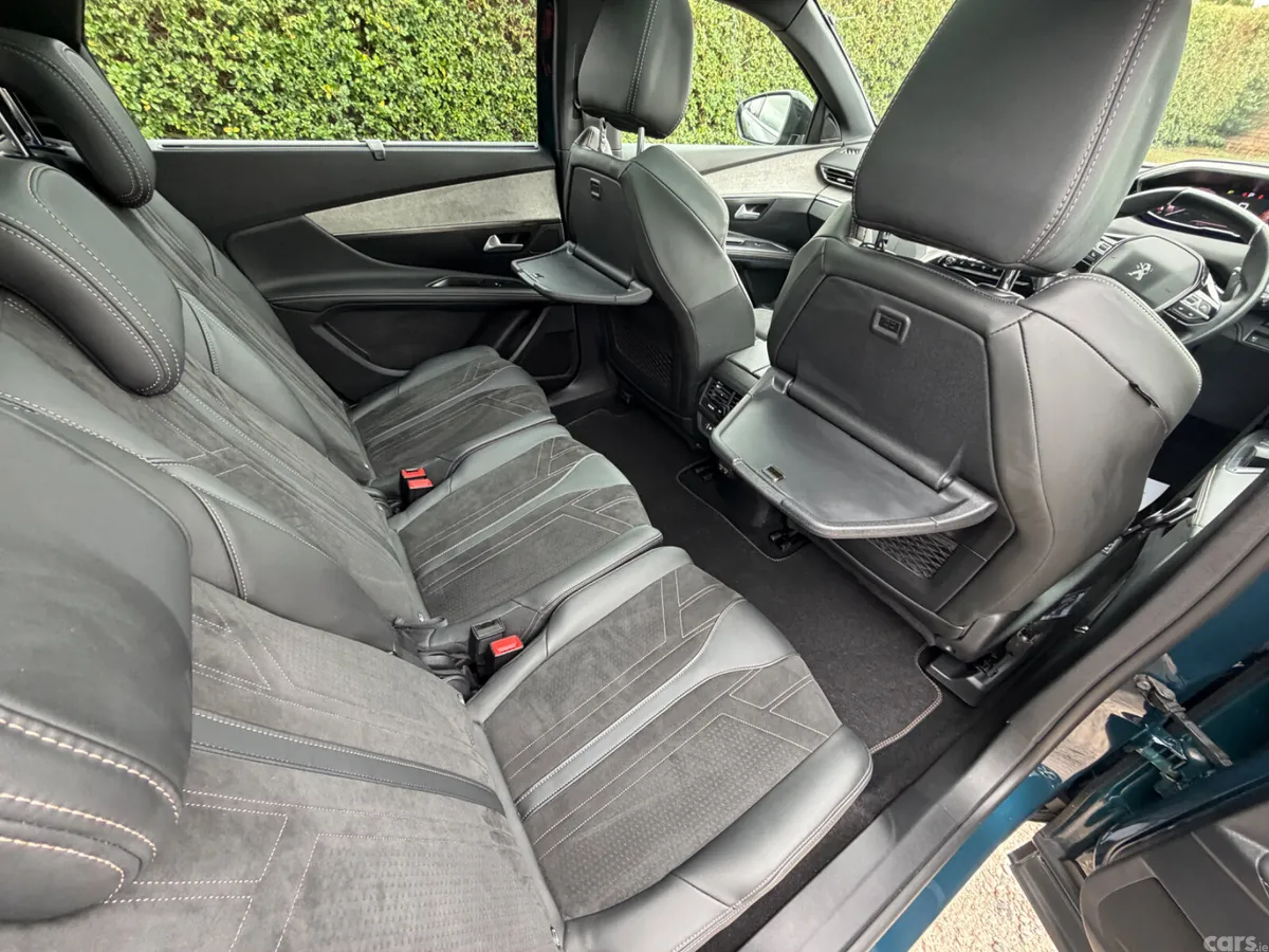 Peugeot 5008 SUV, Diesel, 2021, Blue