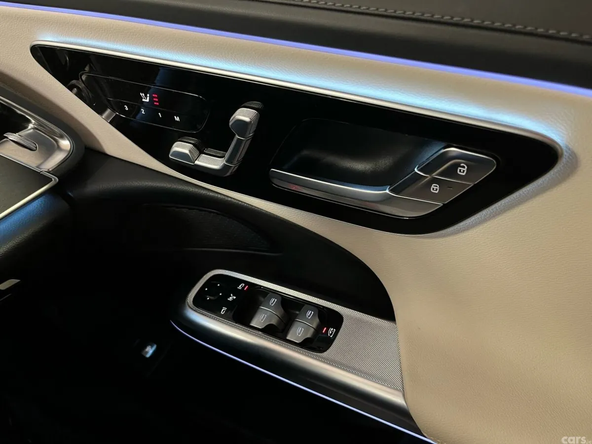 Mercedes-Benz E-Class Saloon, Diesel Plug-in Hybrid, 2025, Red