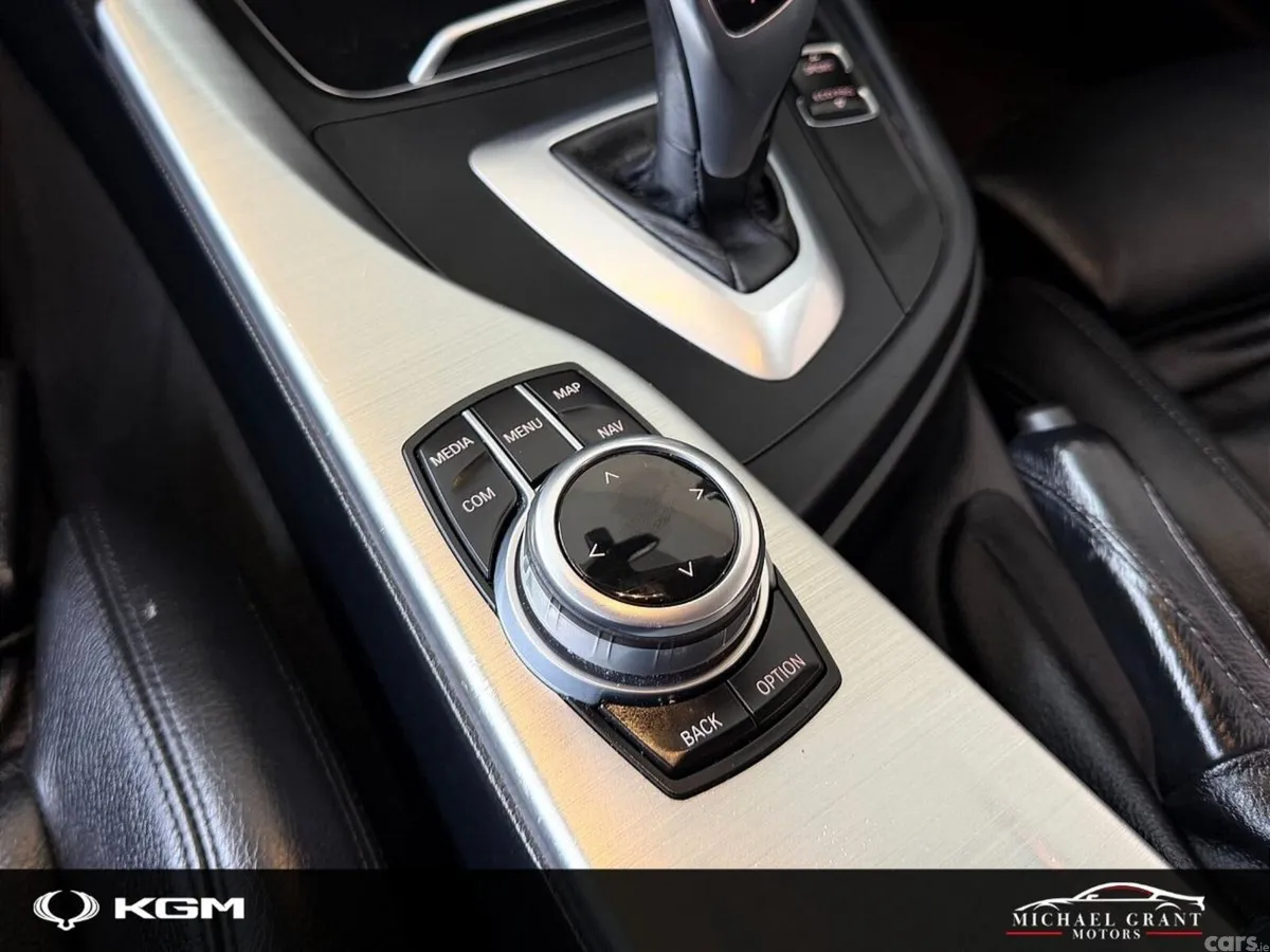 BMW 3-Series Saloon, Petrol, 2018, Blue