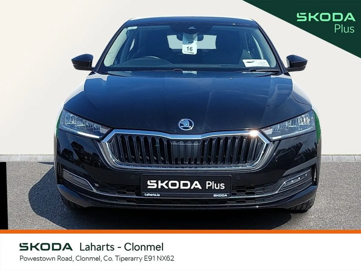 Skoda Octavia Saloon, Diesel, 2024, Black