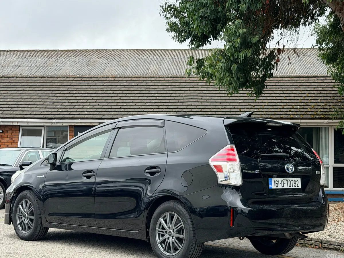 Toyota Prius MPV, Petrol Hybrid, 2016, Black