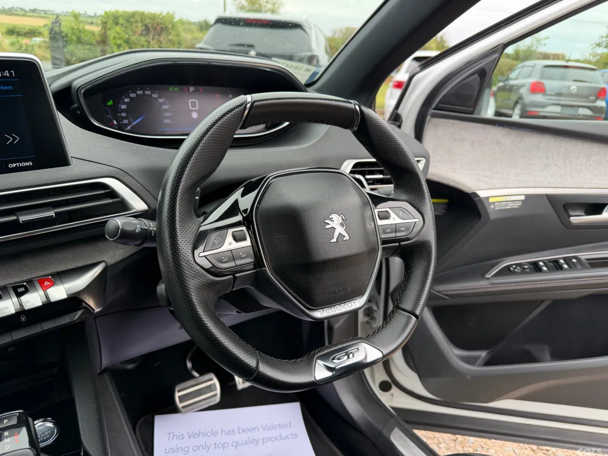 Peugeot 5008 SUV, Diesel, 2018, White