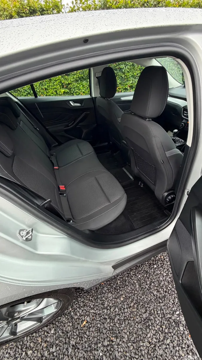 Ford Focus Hatchback, Diesel, 2021, Silver