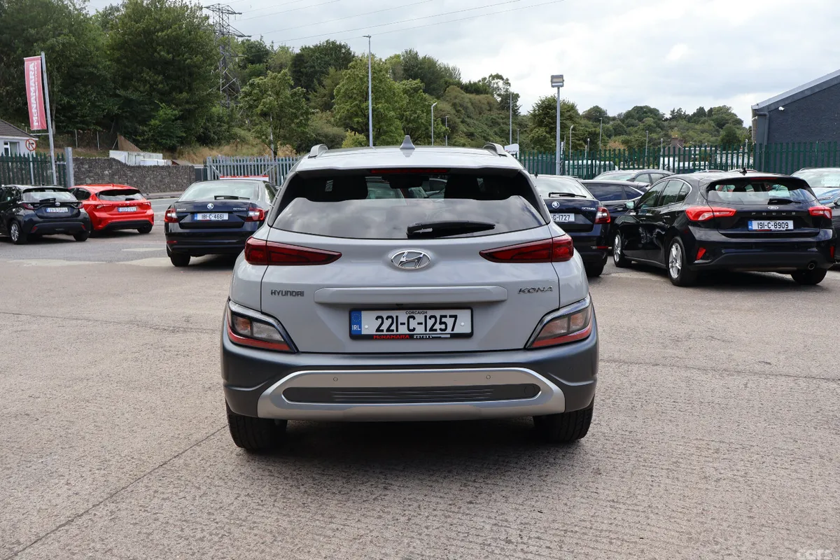 Hyundai KONA MPV, Petrol, 2022, Grey