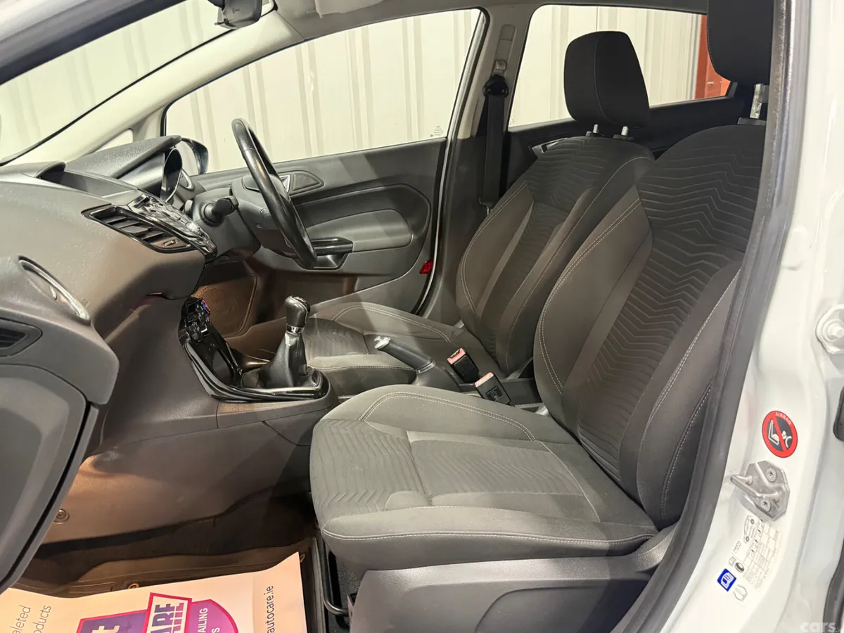 Ford Fiesta Hatchback, Petrol, 2015, White