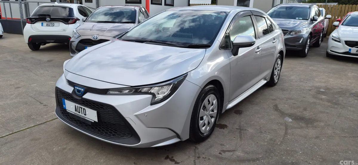 Toyota Corolla Saloon, Petrol Hybrid, 2021, Silver