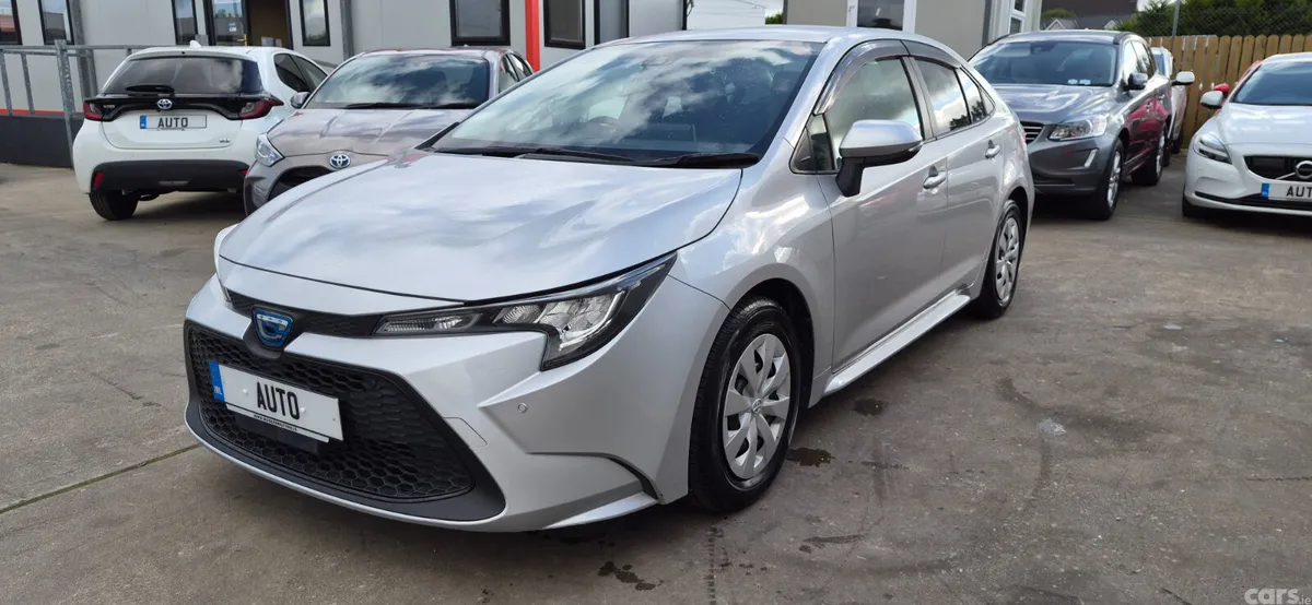 Toyota Corolla Saloon, Petrol Hybrid, 2021, Silver