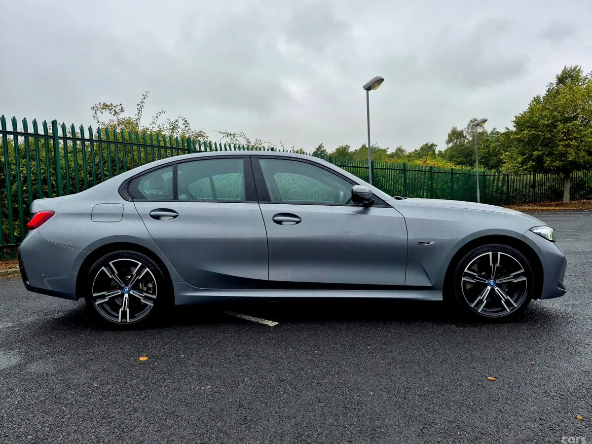 BMW 3-Series Saloon, Petrol Plug-in Hybrid, 2023, Grey