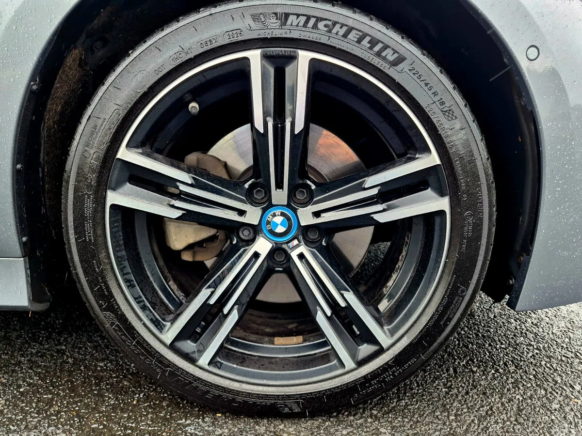 BMW 3-Series Saloon, Petrol Plug-in Hybrid, 2023, Grey