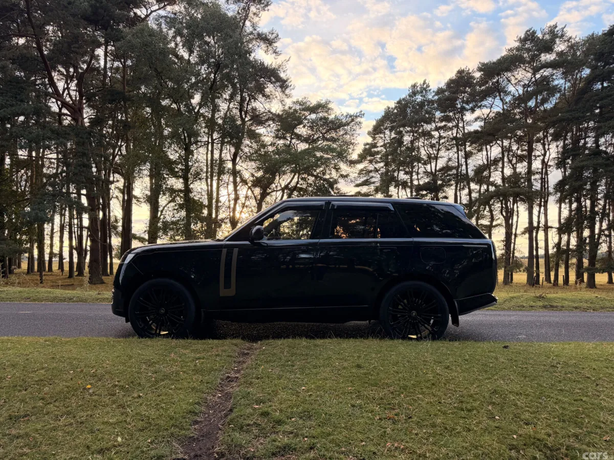 Land Rover Range Rover SUV, Petrol Plug-in Hybrid, 2023, Black