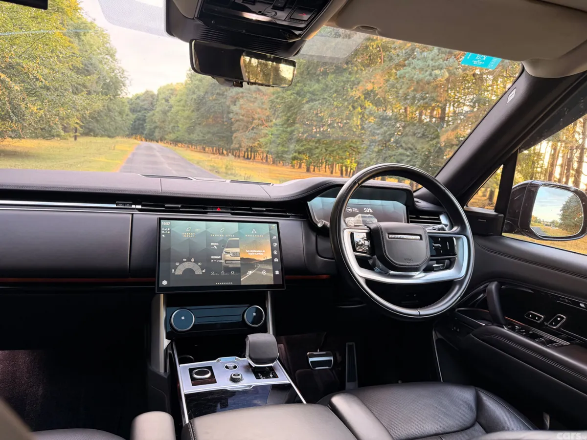 Land Rover Range Rover SUV, Petrol Plug-in Hybrid, 2023, Black