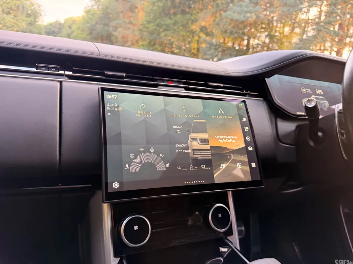 Land Rover Range Rover SUV, Petrol Plug-in Hybrid, 2023, Black