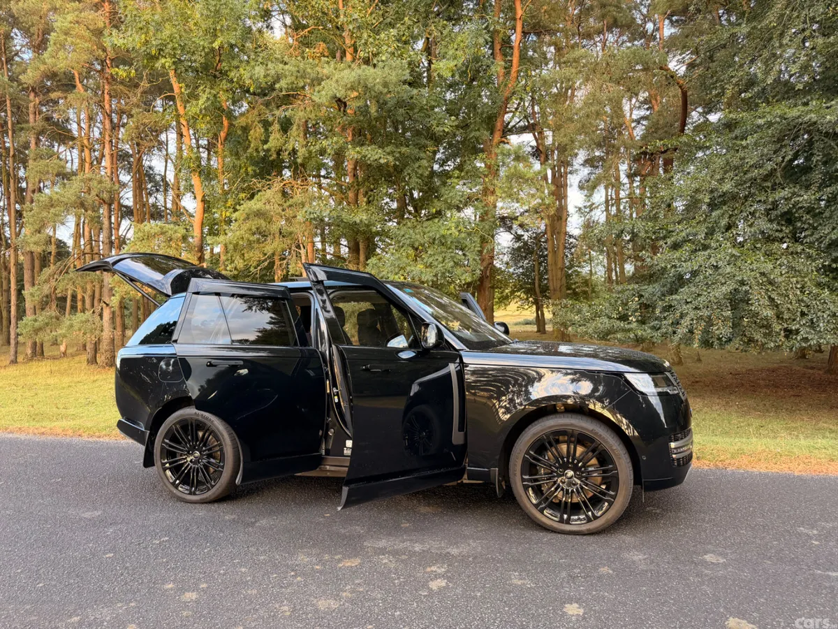 Land Rover Range Rover SUV, Petrol Plug-in Hybrid, 2023, Black