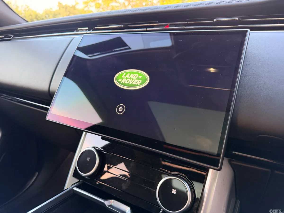 Land Rover Range Rover SUV, Petrol Plug-in Hybrid, 2023, Black