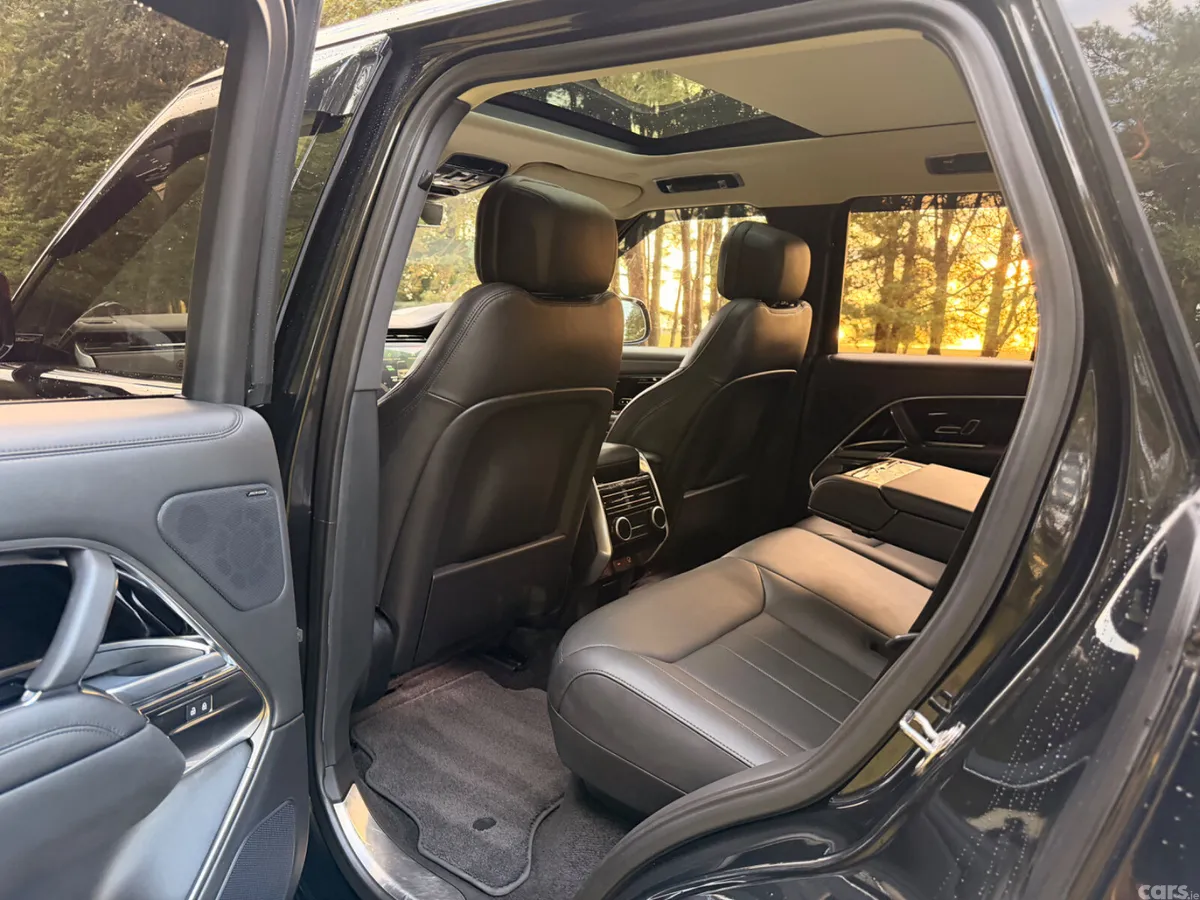 Land Rover Range Rover SUV, Petrol Plug-in Hybrid, 2023, Black