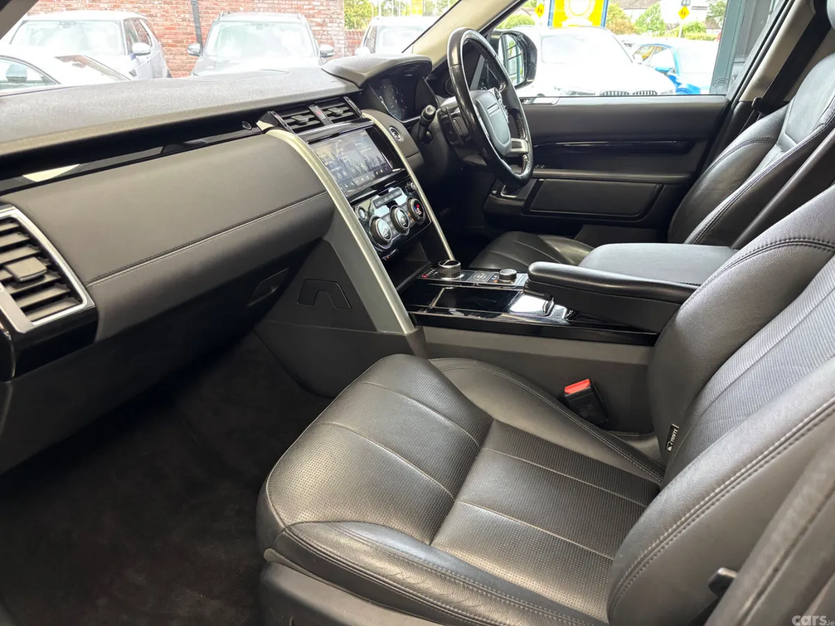 Land Rover Discovery SUV, Diesel, 2019, Grey