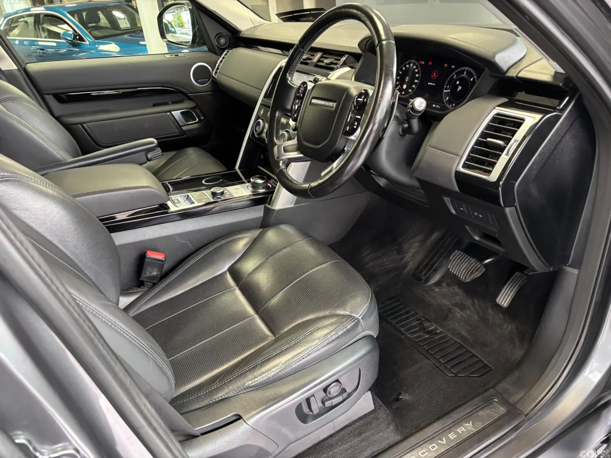 Land Rover Discovery SUV, Diesel, 2019, Grey