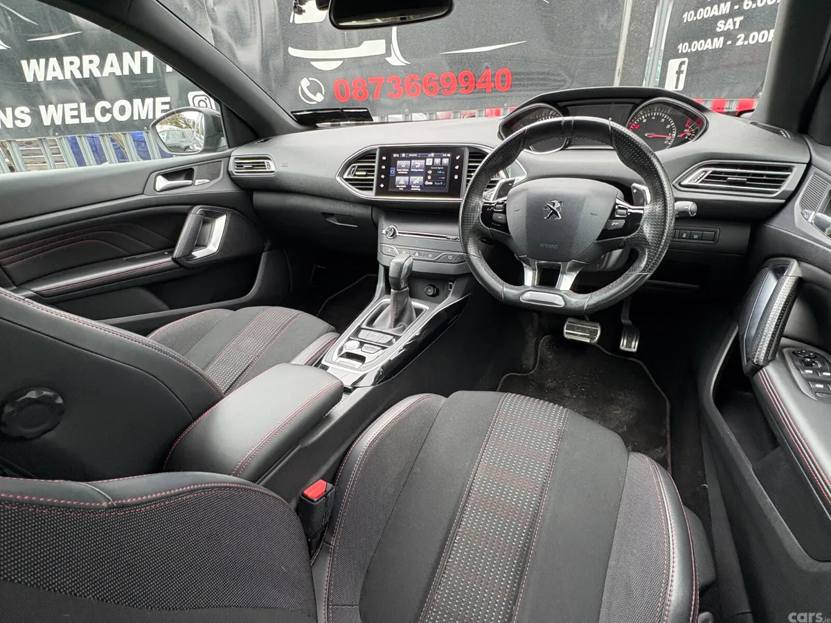 Peugeot 308 Hatchback, Petrol, 2016, Black