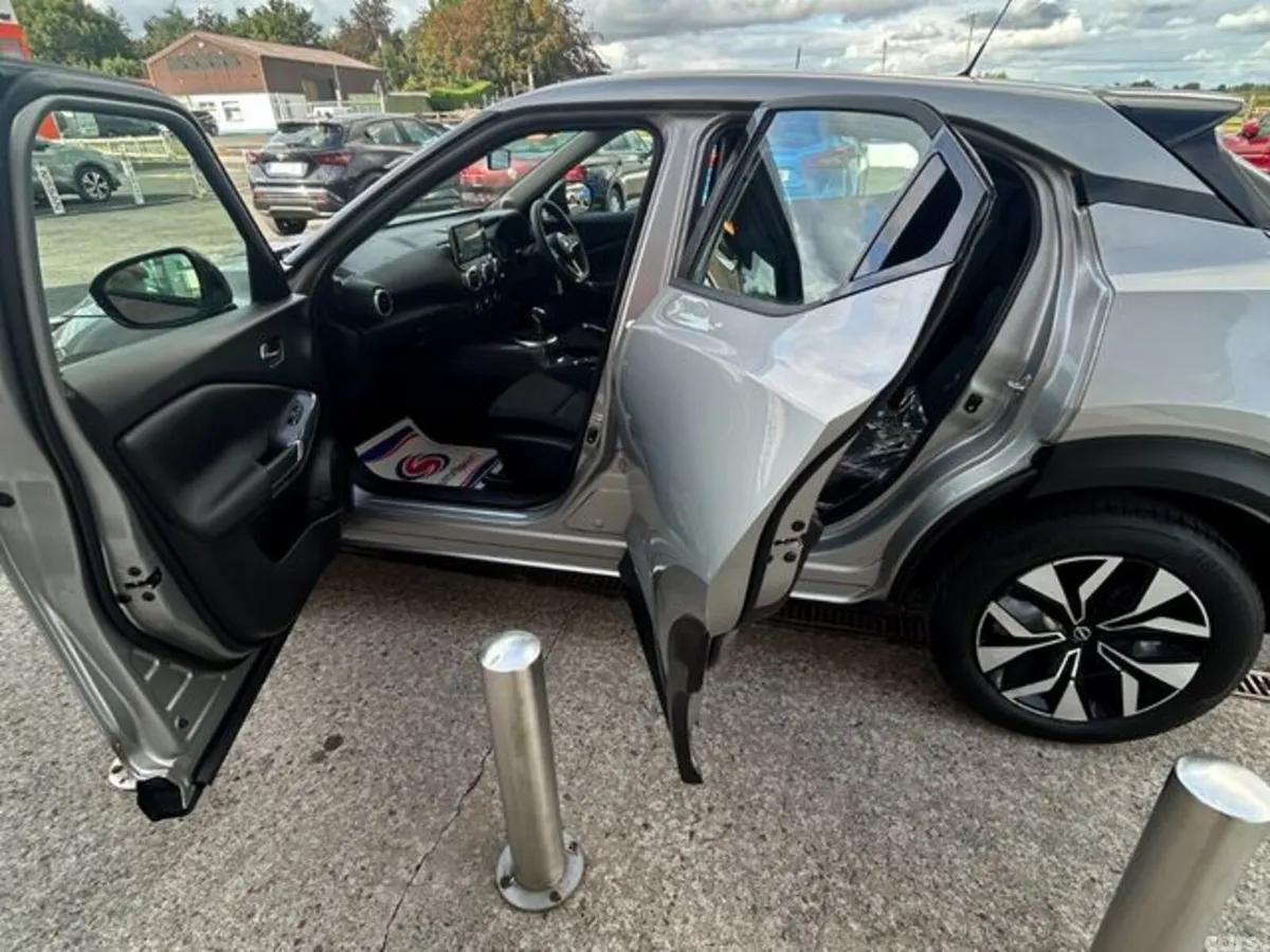 Nissan Juke MPV, Petrol, 2023, Grey