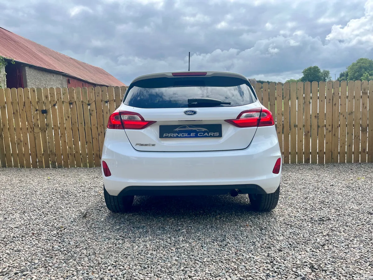 Ford Fiesta Hatchback, Petrol, 2020, White