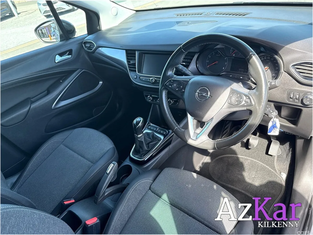 Opel Crossland X Hatchback, Petrol, 2022, Grey