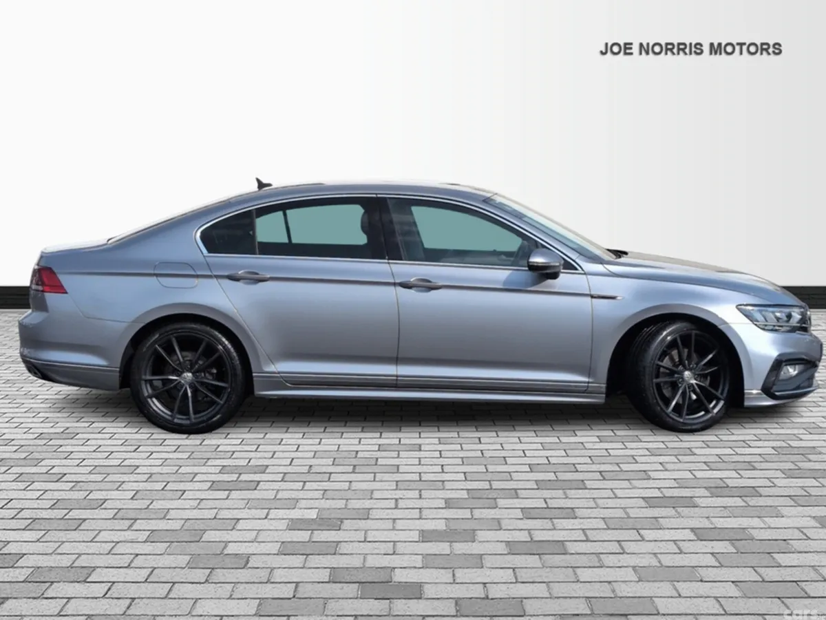 Volkswagen Passat Saloon, Petrol, 2020, Grey