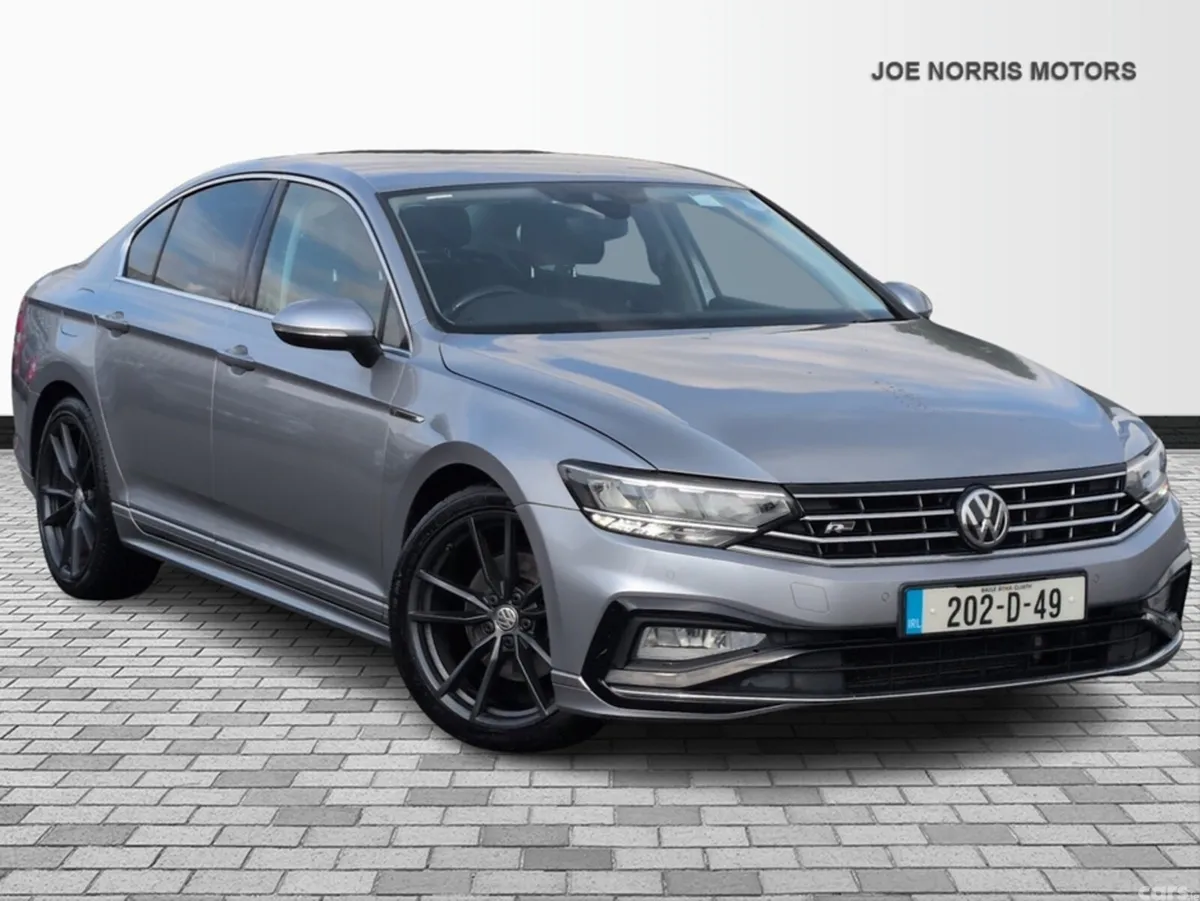 Volkswagen Passat Saloon, Petrol, 2020, Grey