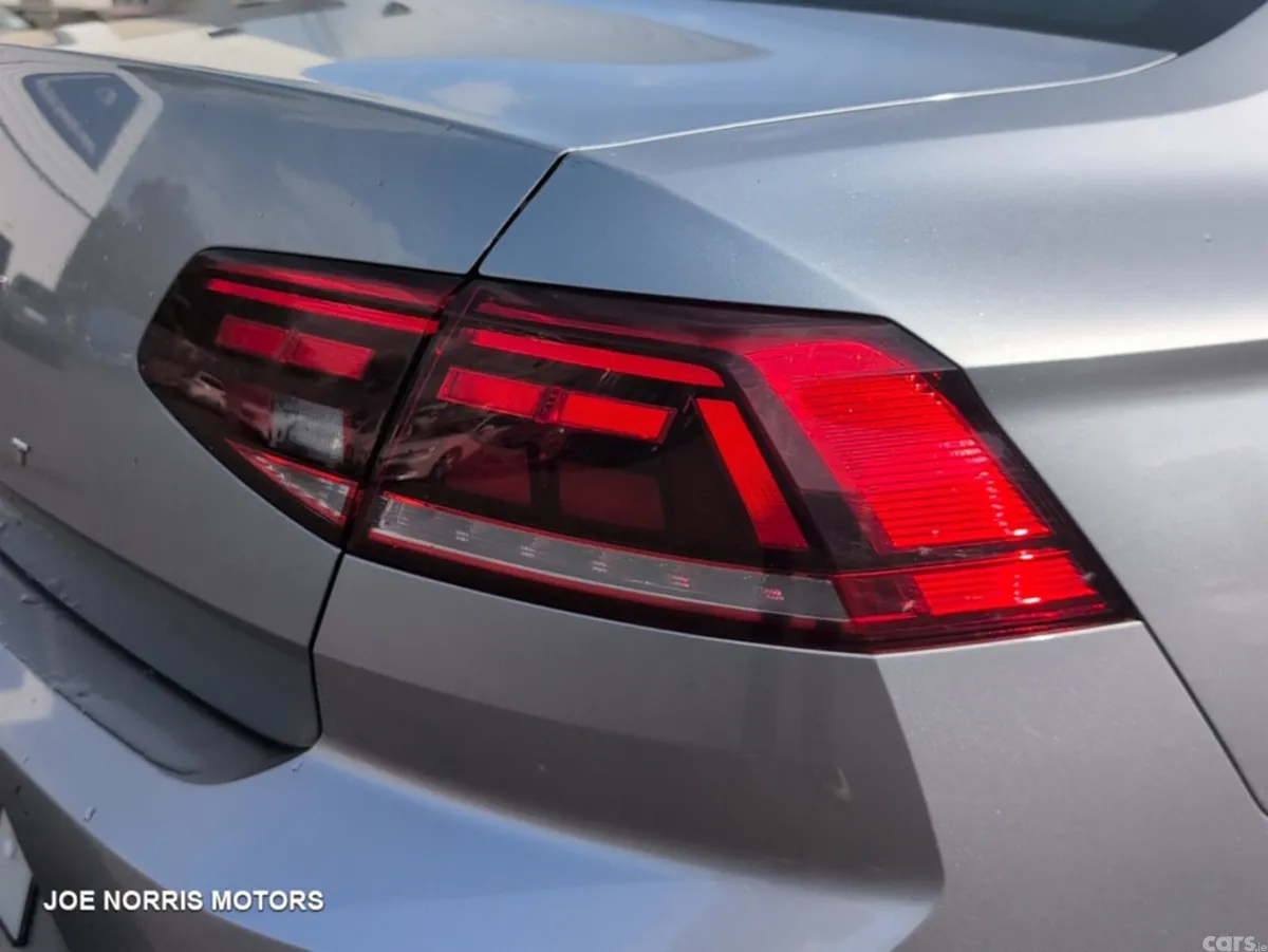 Volkswagen Passat Saloon, Petrol, 2020, Grey