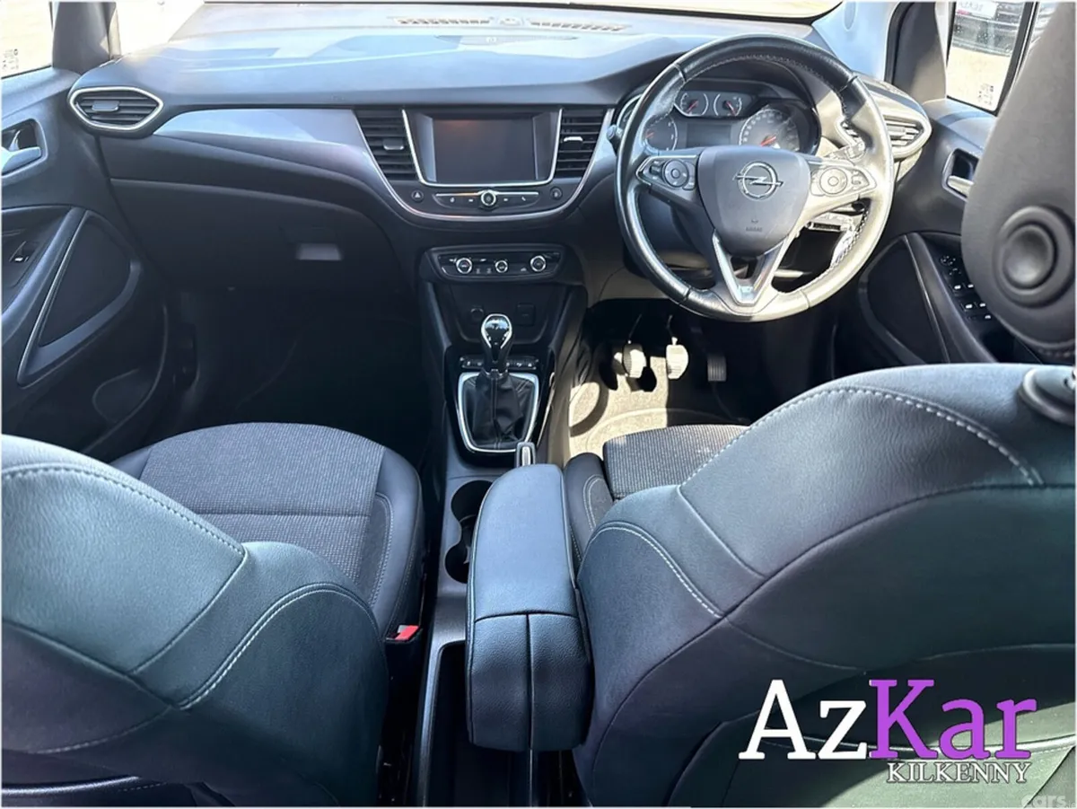 Opel Crossland X Hatchback, Petrol, 2022, Grey