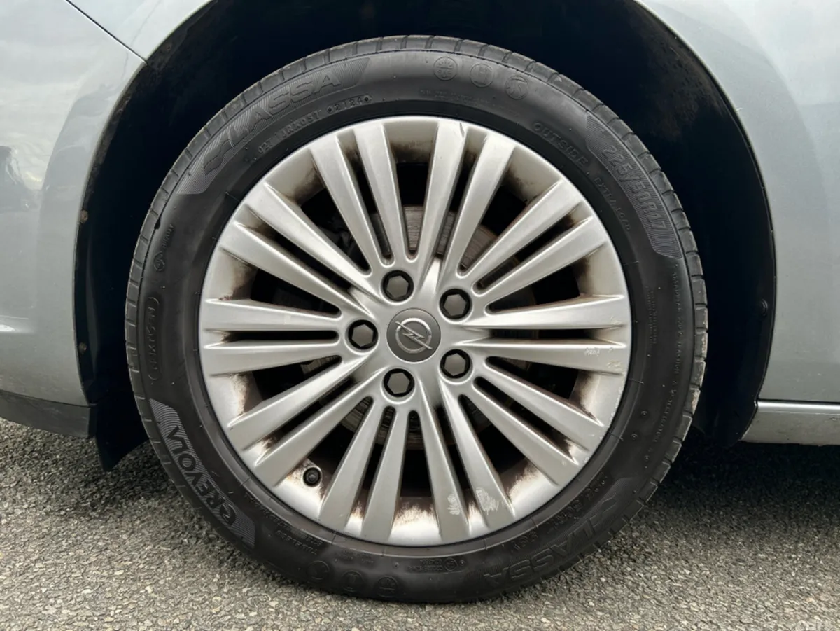 Opel Astra Hatchback, Diesel, 2015, Silver