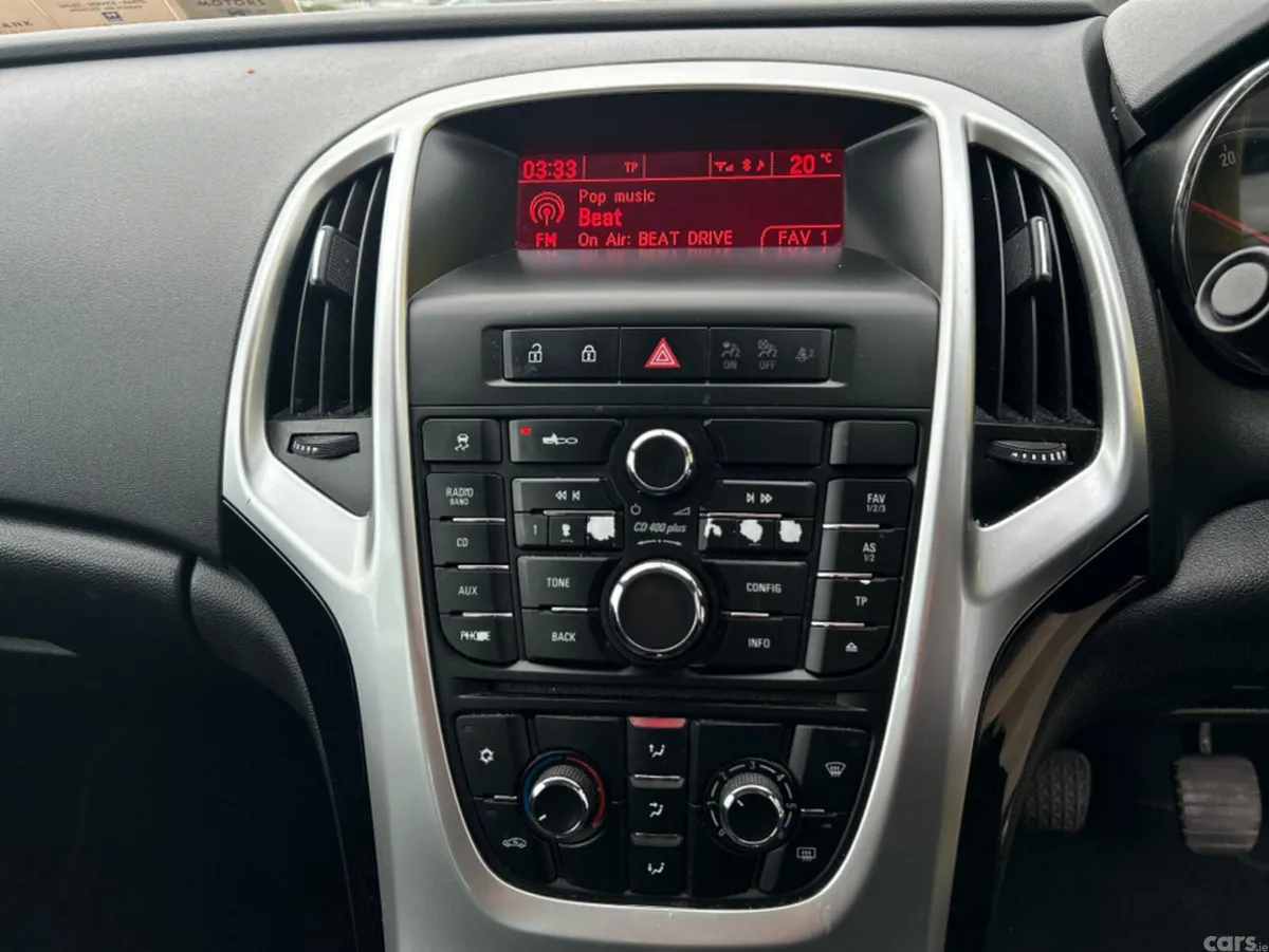 Opel Astra Hatchback, Diesel, 2015, Silver