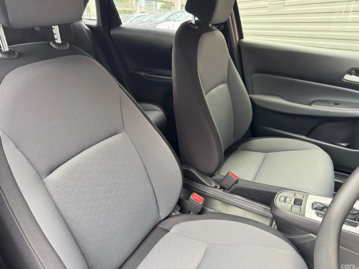 Honda Fit Hatchback, Petrol Hybrid, 2020, Grey
