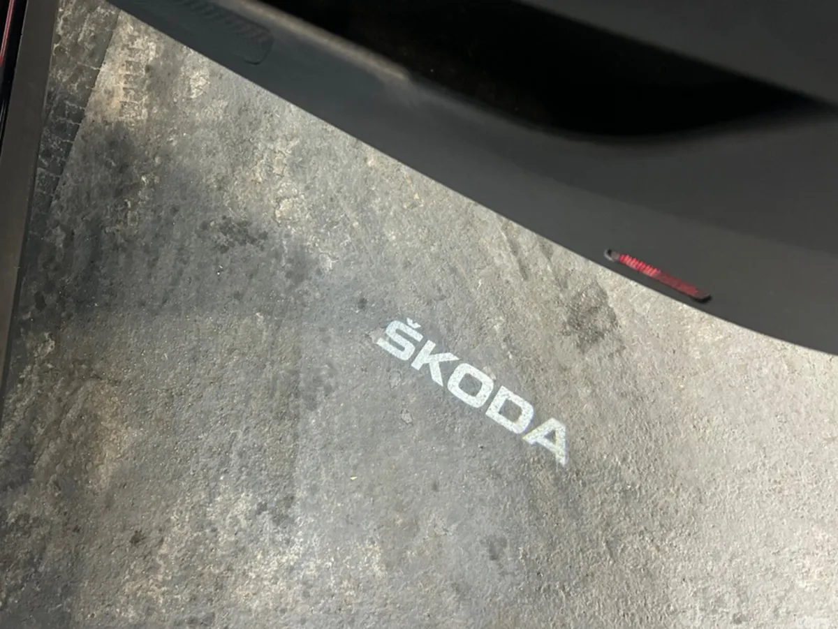 Skoda Octavia Hatchback, Diesel, 2023, Black