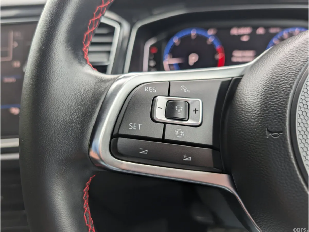 Volkswagen T-Roc SUV, Diesel, 2021, Red