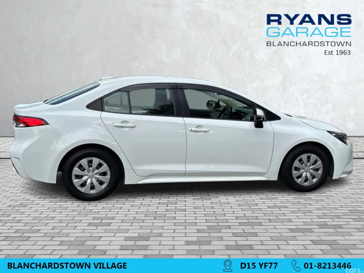 Toyota Corolla Saloon, Petrol Hybrid, 2021, White