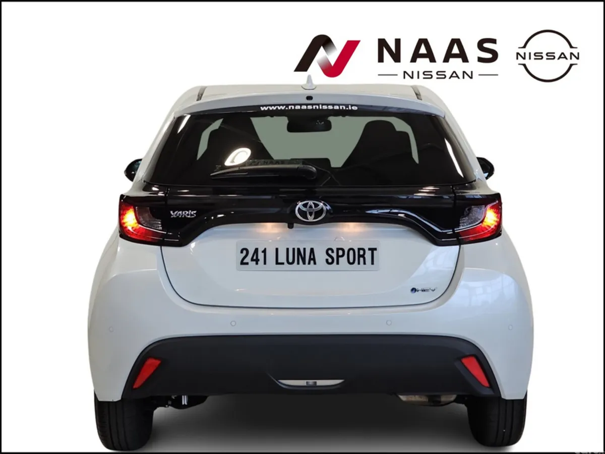Toyota Yaris Hatchback, Petrol Hybrid, 2024, White