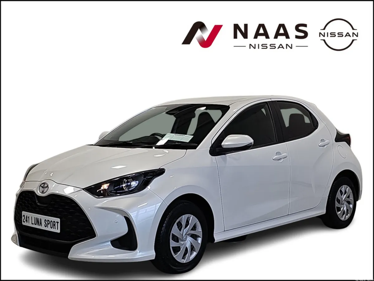 Toyota Yaris Hatchback, Petrol Hybrid, 2024, White