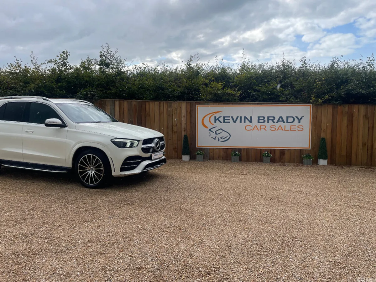 Mercedes-Benz GLE SUV, Diesel Plug-in Hybrid, 2022, White